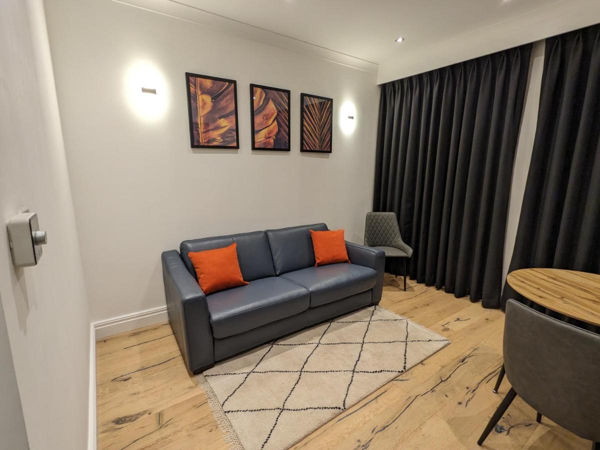 Modern Aptmt, 2 Stops To Central London, Smart Lock, Netflix Ealing Exterior foto